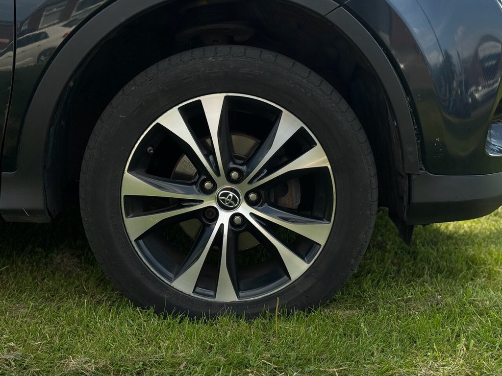 Used Toyota RAV4 2015 for sale - 76367538: Photo 18