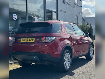 Used Land Rover Discovery Sport 2015 for sale - 75985925: Photo