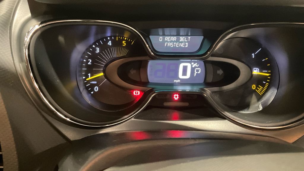 Used Renault Captur 2015 for sale - 76386056: Photo 9