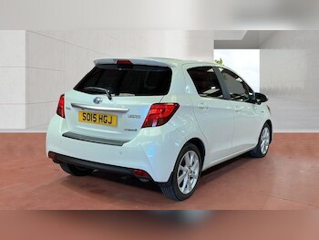 Used Toyota Yaris 2015 for sale - 78468951: Photo
