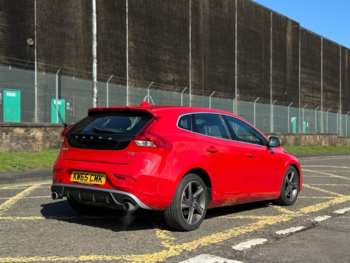 Used Volvo V40 2015 for sale - 71447421: Photo
