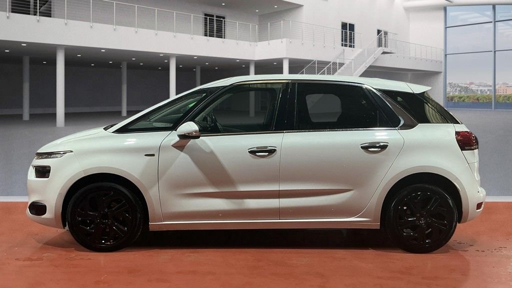 Used Citroen C4 Picasso 2016 for sale - 78029859: Photo 6