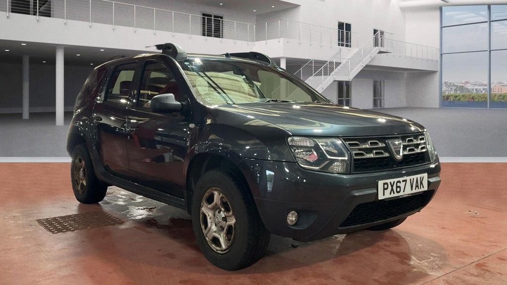 Used Dacia Duster 2017 for sale - 78110320: Photo 2