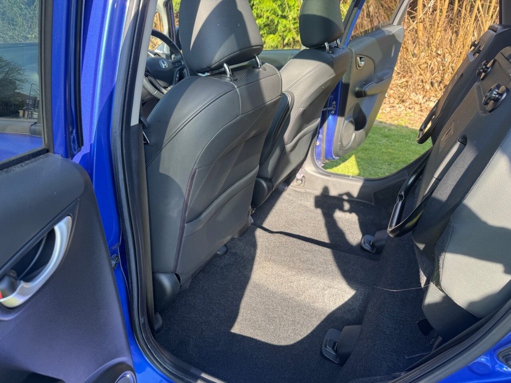 Used Honda Jazz 2013 for sale - 77966912: Photo 16