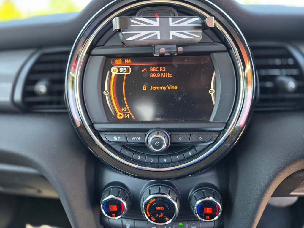 Used MINI Hatch 2015 for sale - 76509803: Photo 18