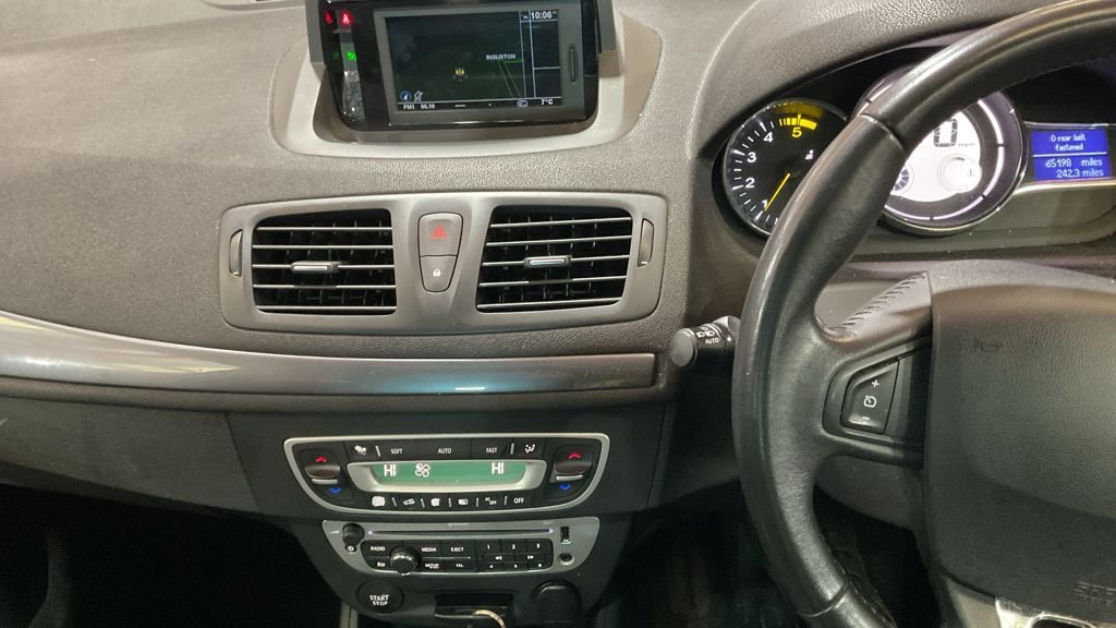 Used Renault Megane 2014 for sale - 78145085: Photo 11