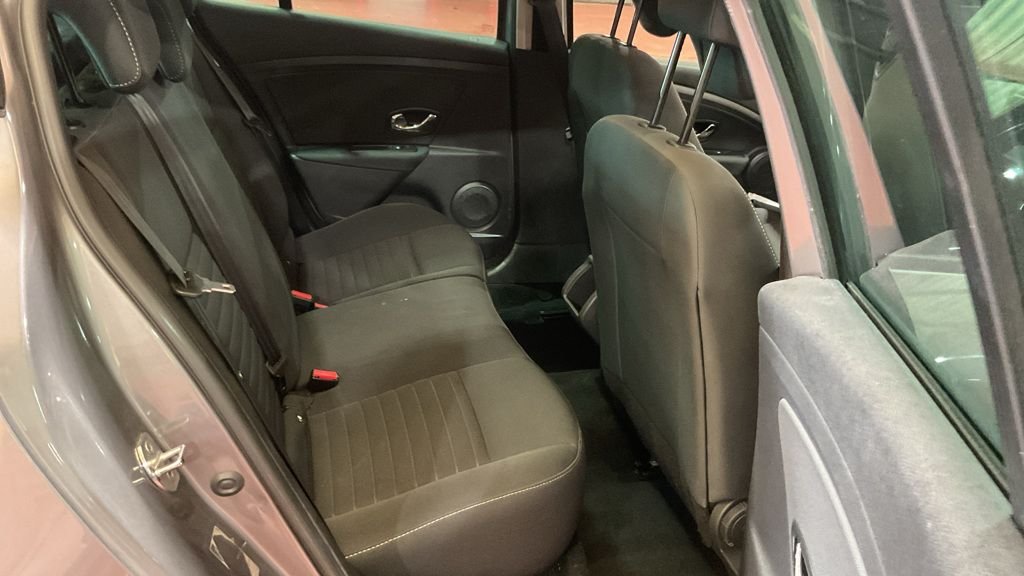 Used Renault Megane 2014 for sale - 78145085: Photo 8