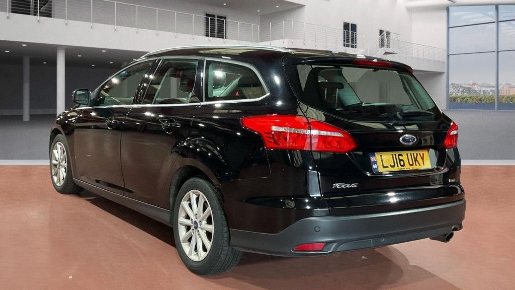 Used Ford Focus 2016 for sale - 76118480: Photo 3