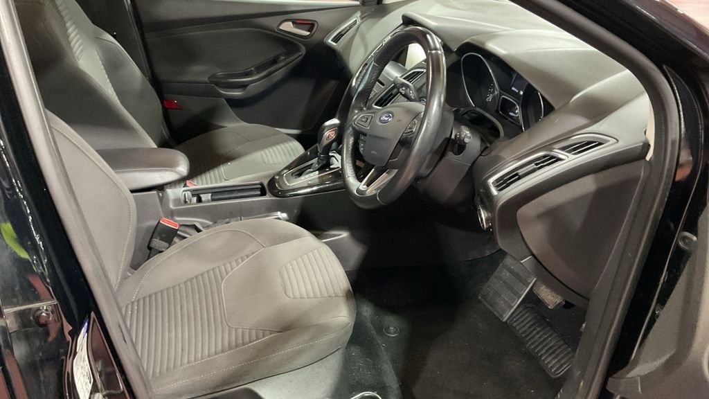 Used Ford Focus 2016 for sale - 76118480: Photo 8