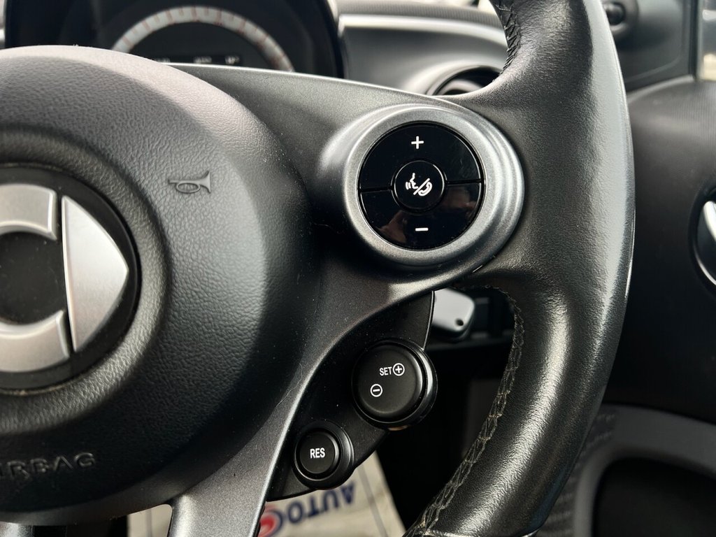 Used smart fortwo 2018 for sale - 77313149: Photo 11