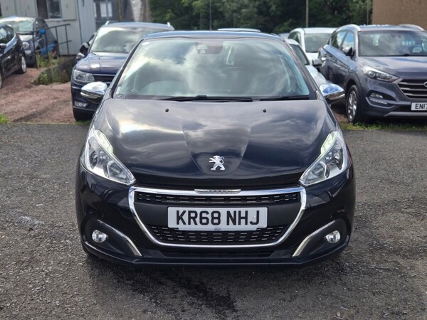 Used Peugeot 208 2018 for sale - 75037629: Photo 2