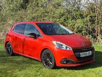 Used Peugeot 208 2015 for sale - 78299395: Photo