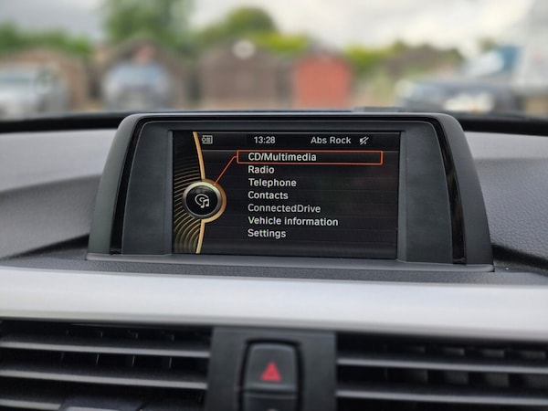 Used BMW 3 Series 2013 for sale - 76147552: Photo 21