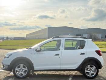 Used Dacia Sandero 2014 for sale - 74423812: Photo