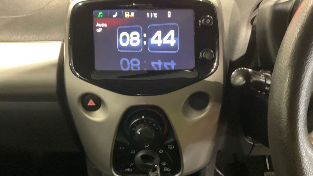 Used Peugeot 108 2017 for sale - 76934807: Photo 23