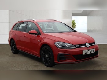 Used Volkswagen Golf 2017 for sale - 79046147: Photo