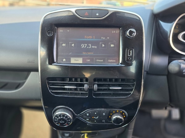 Used Renault Clio 2014 for sale - 75067642: Photo 18