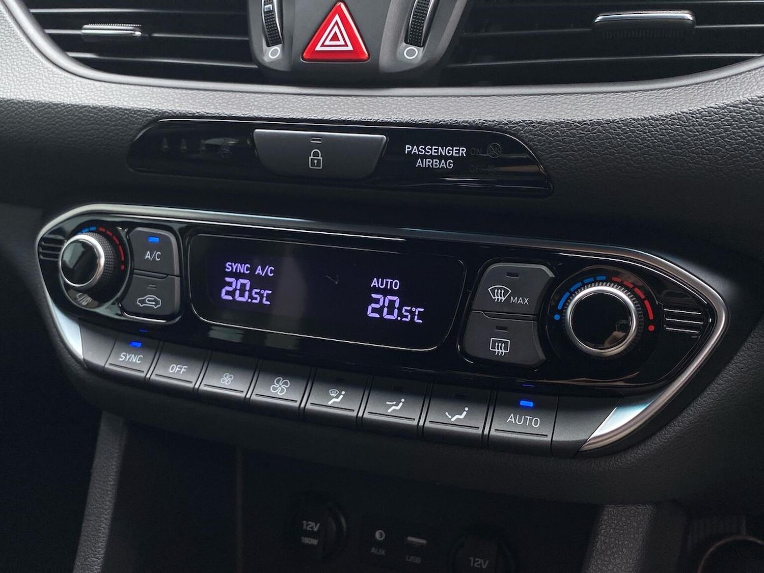 Used Hyundai i30 2019 for sale - 76300758: Photo 13