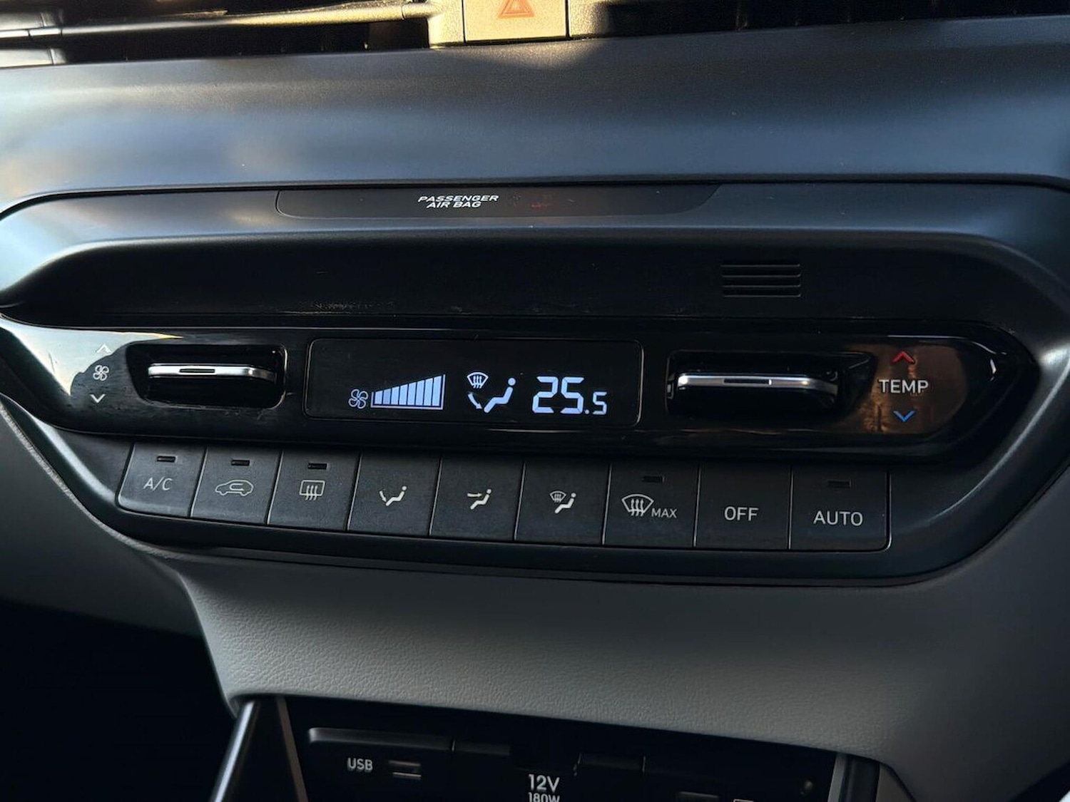 Used Hyundai i20 2023 for sale - 76951247: Photo 12