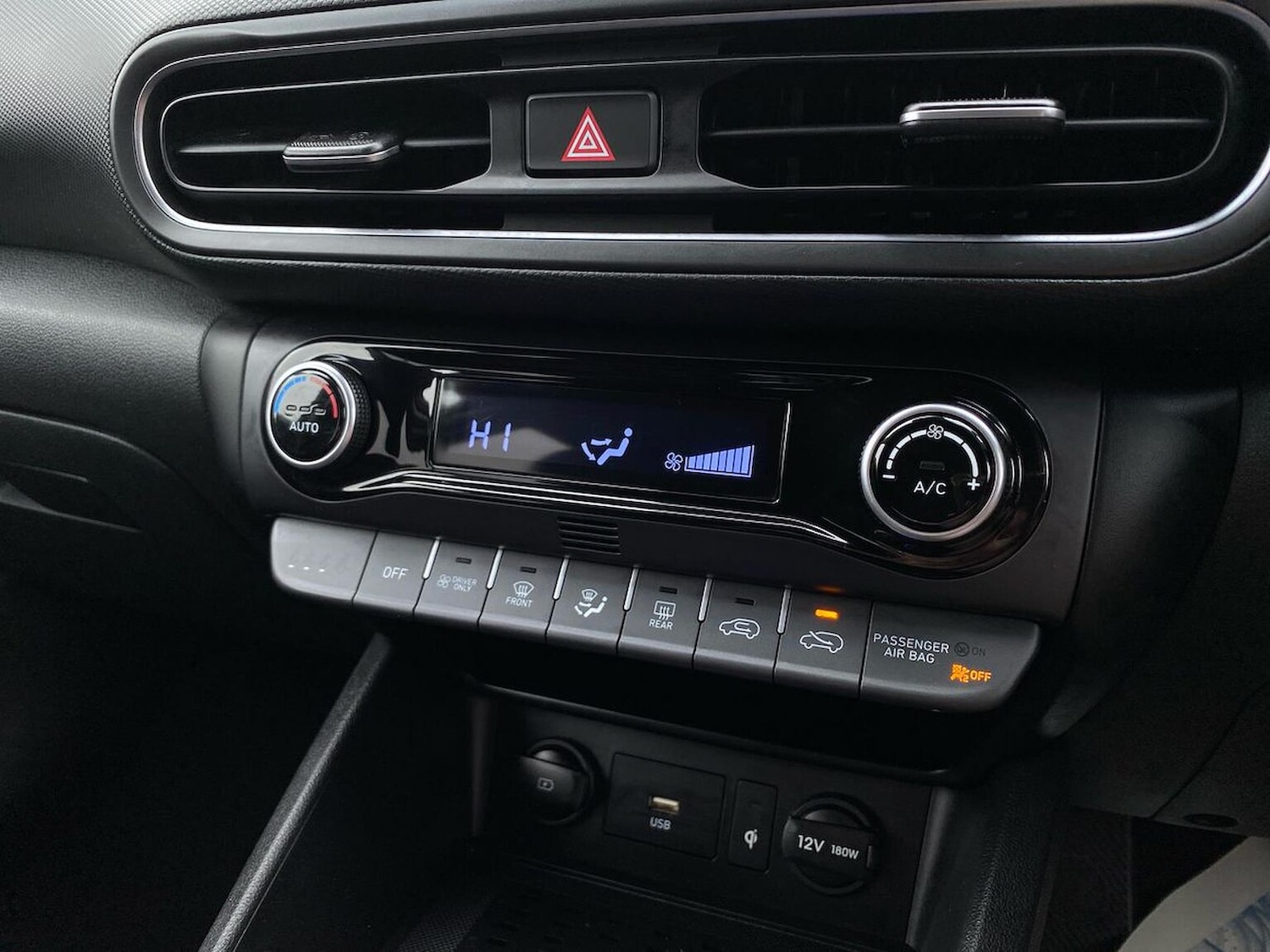 Used Hyundai KONA 2022 for sale - 76477249: Photo 12