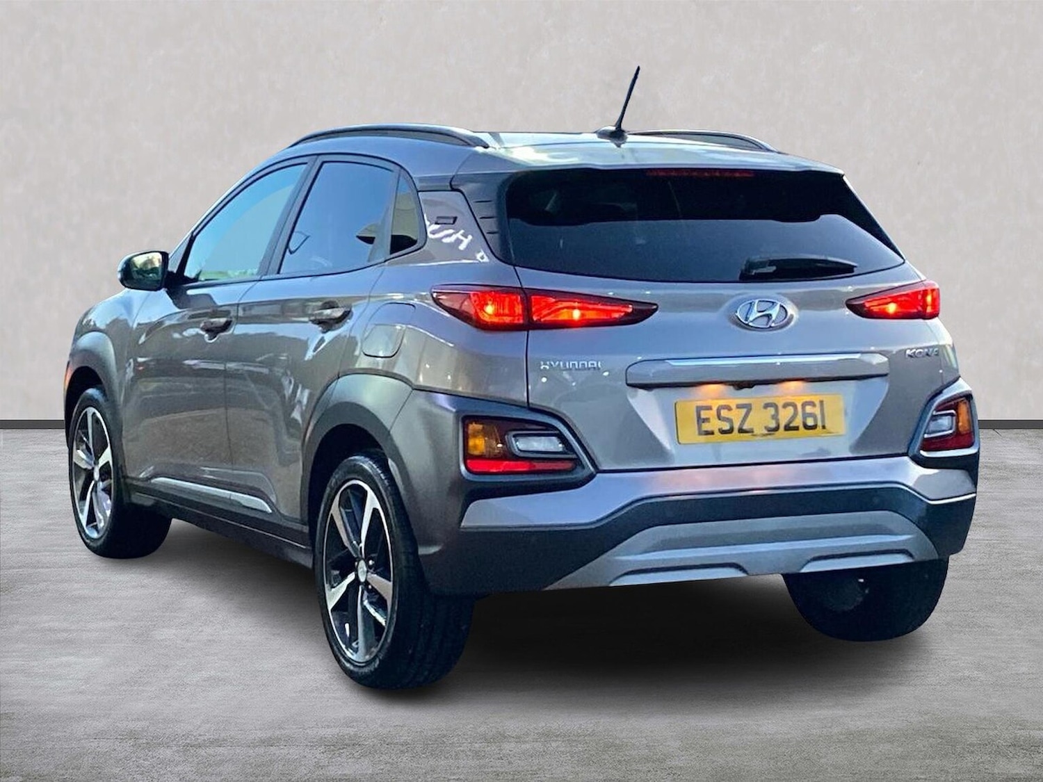 Used Hyundai KONA 2018 for sale - 77073217: Photo 2