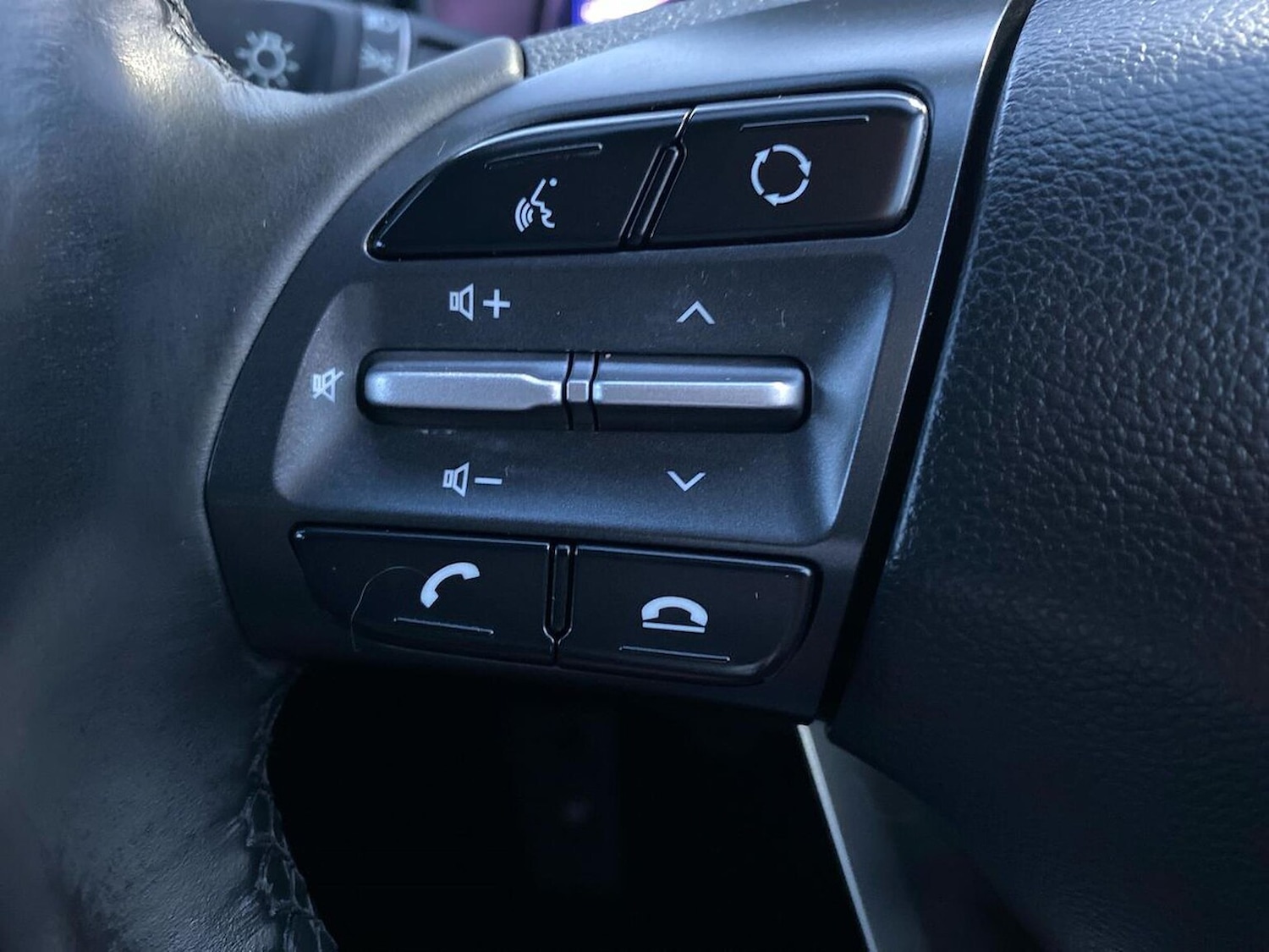 Used Hyundai KONA 2018 for sale - 77073217: Photo 25