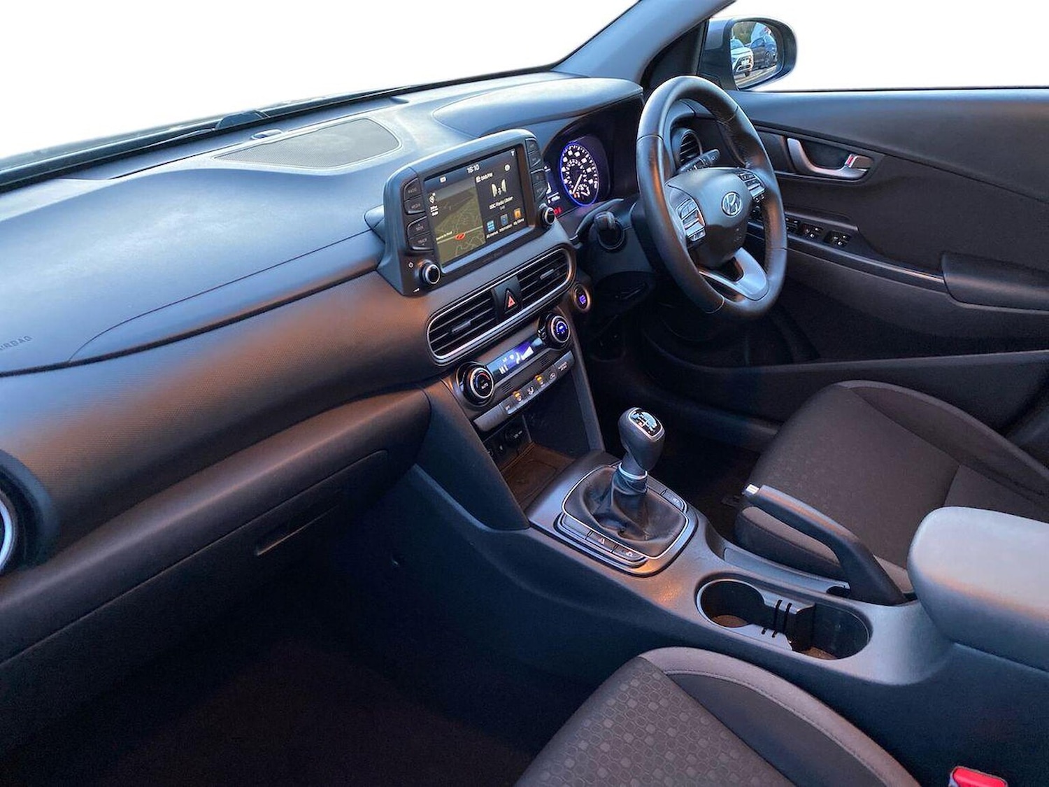 Used Hyundai KONA 2018 for sale - 77073217: Photo 7