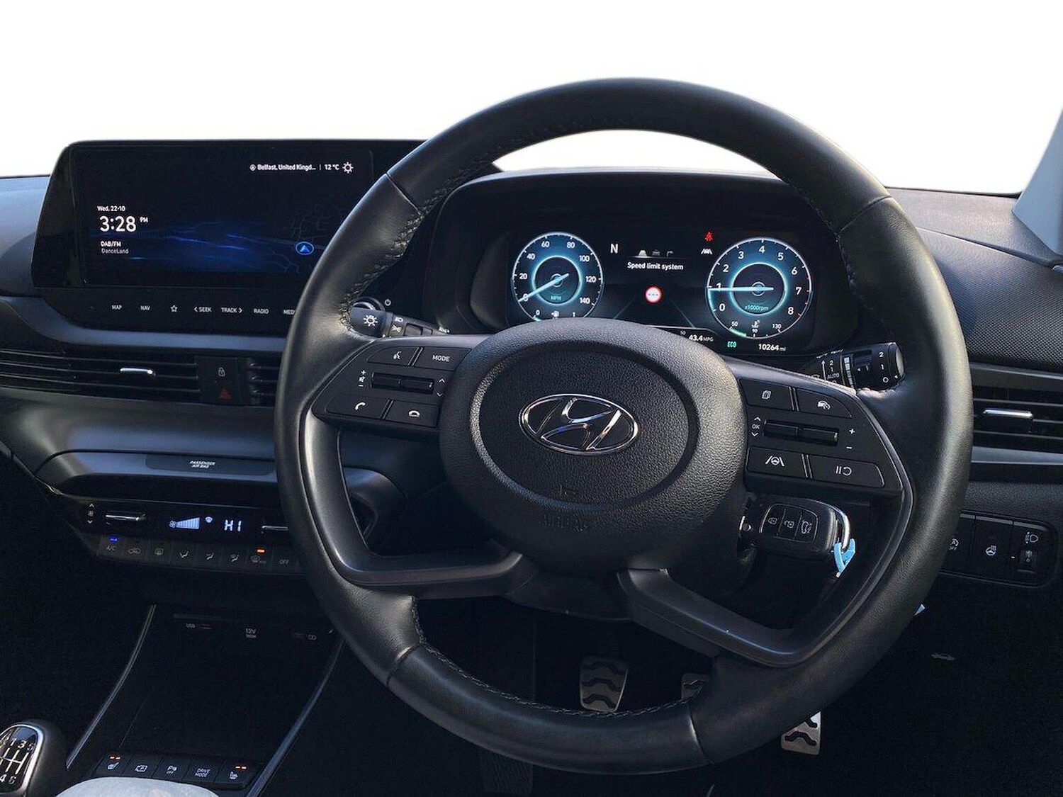Used Hyundai BAYON 2023 for sale - 76243140: Photo 9