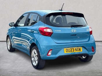 Used Hyundai i10 2023 for sale - 79137502: Photo