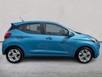 Used Hyundai i10 2023 for sale - 79137502: Photo