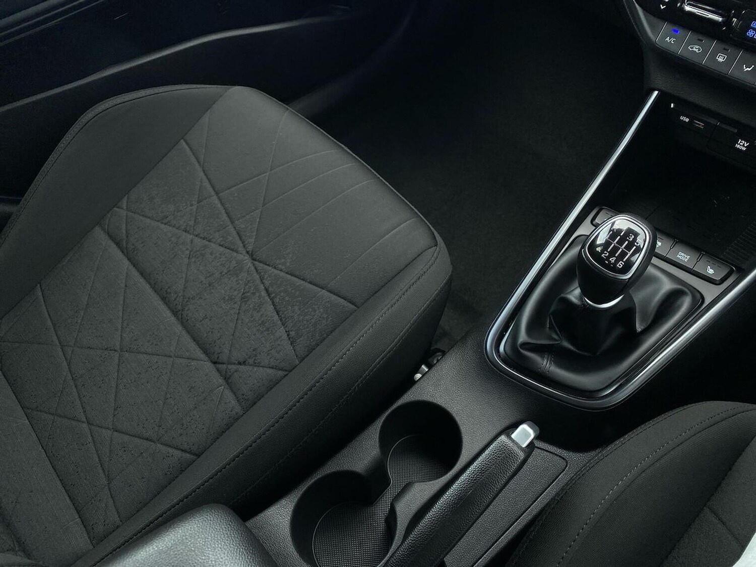 Used Hyundai BAYON 2023 for sale - 76300759: Photo 13