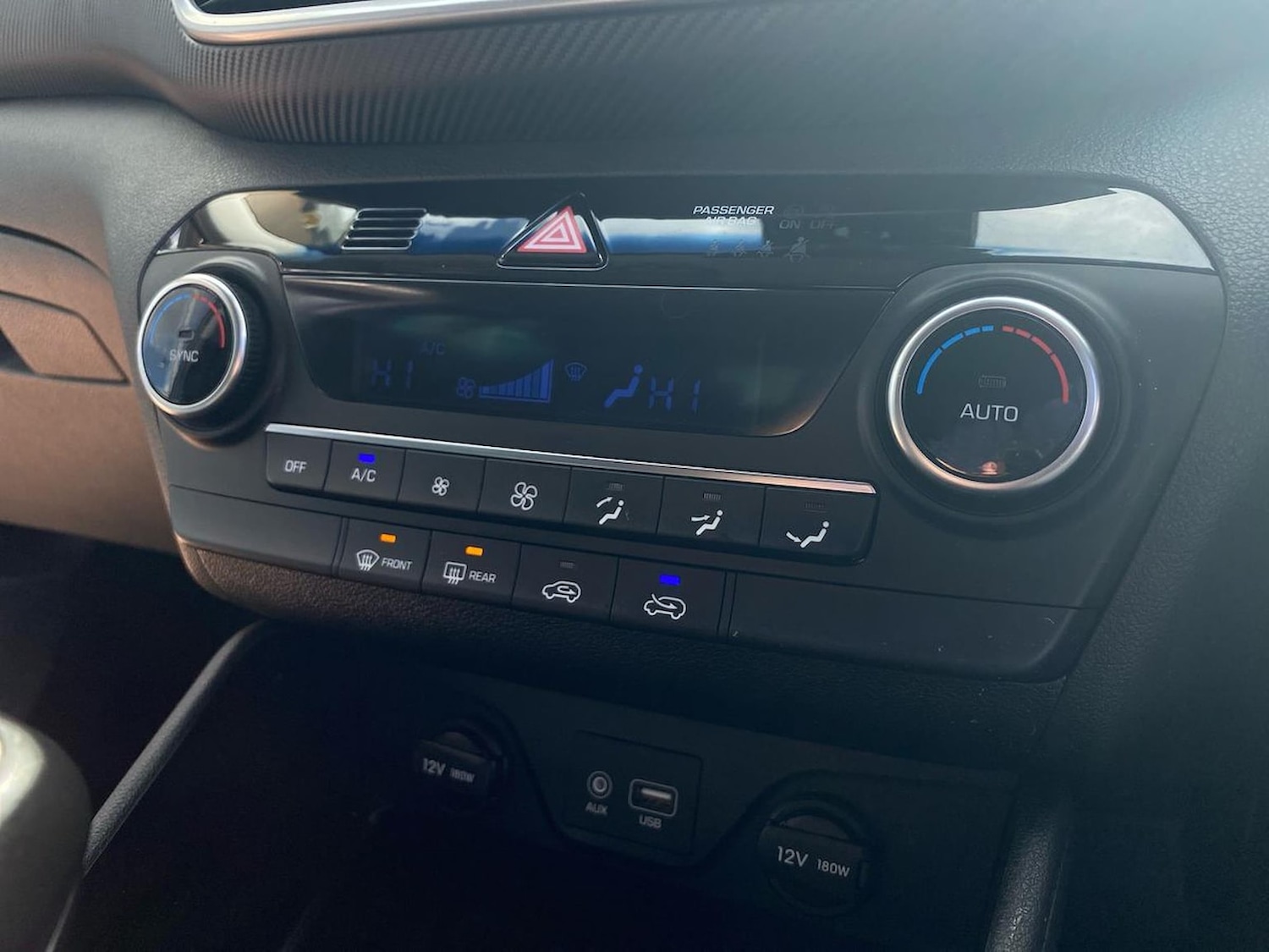 Used Hyundai TUCSON 2019 for sale - 76070224: Photo 12