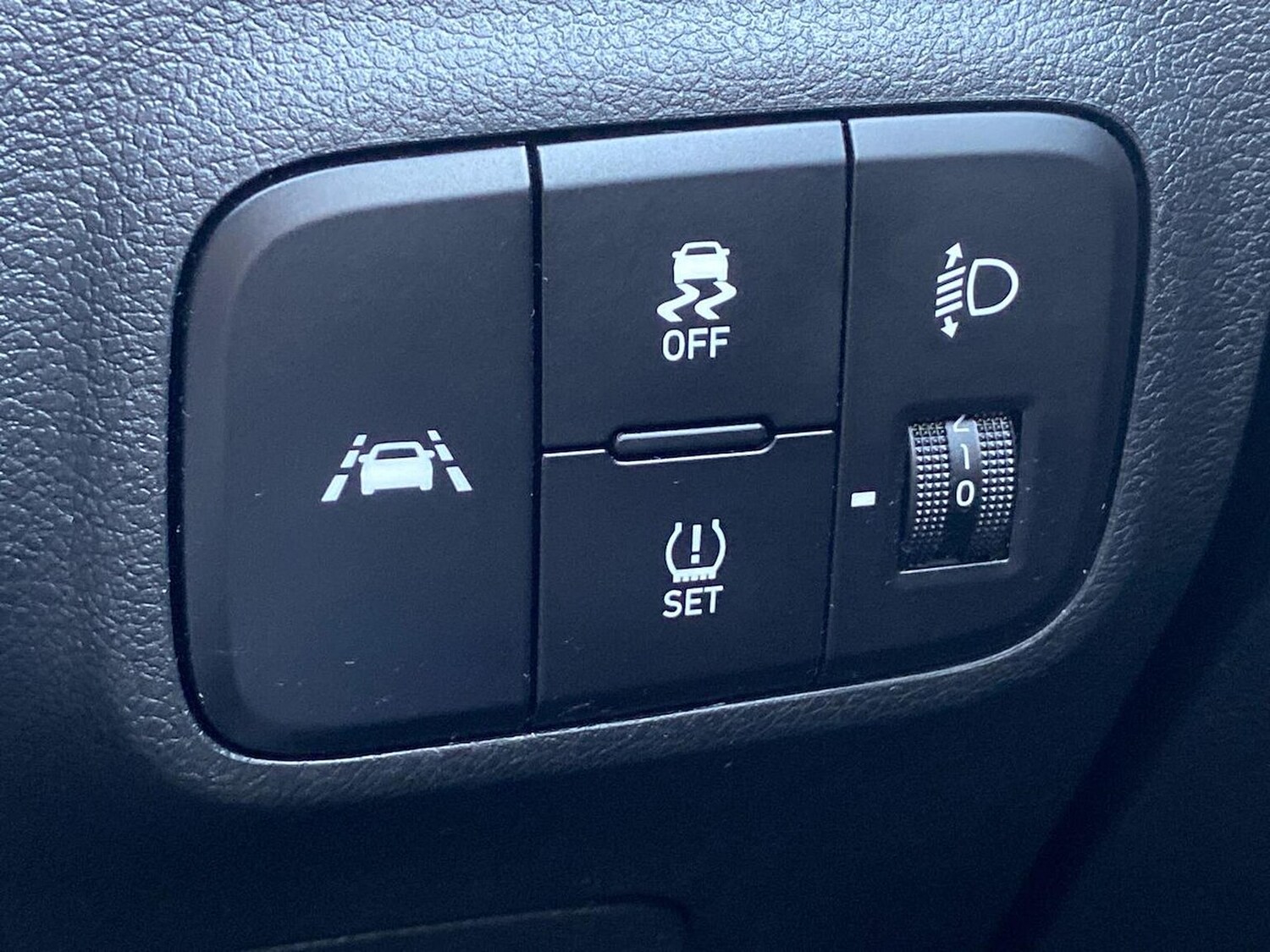 Used Hyundai i10 2022 for sale - 76437254: Photo 22