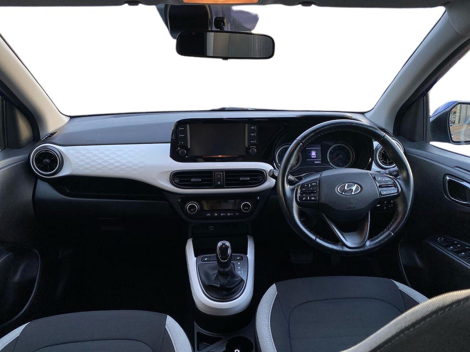 Used Hyundai i10 2022 for sale - 76437254: Photo 8