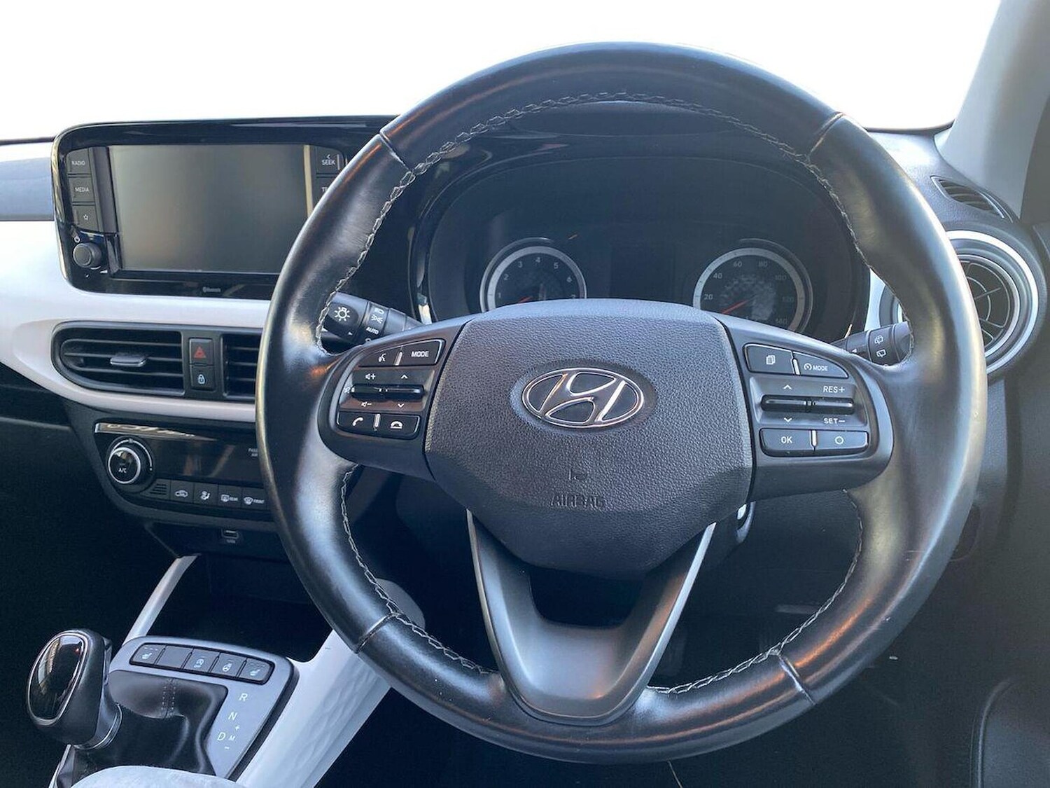 Used Hyundai i10 2022 for sale - 76437254: Photo 9