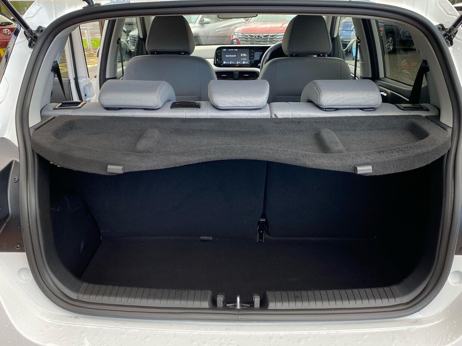 Used Hyundai i10 2022 for sale - 76412458: Photo 17