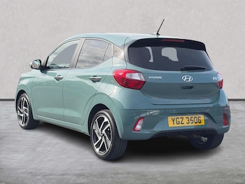 Used Hyundai i10 2023 for sale - 79352950: Photo
