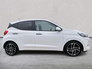Used Hyundai i10 2024 for sale - 75498195: Photo