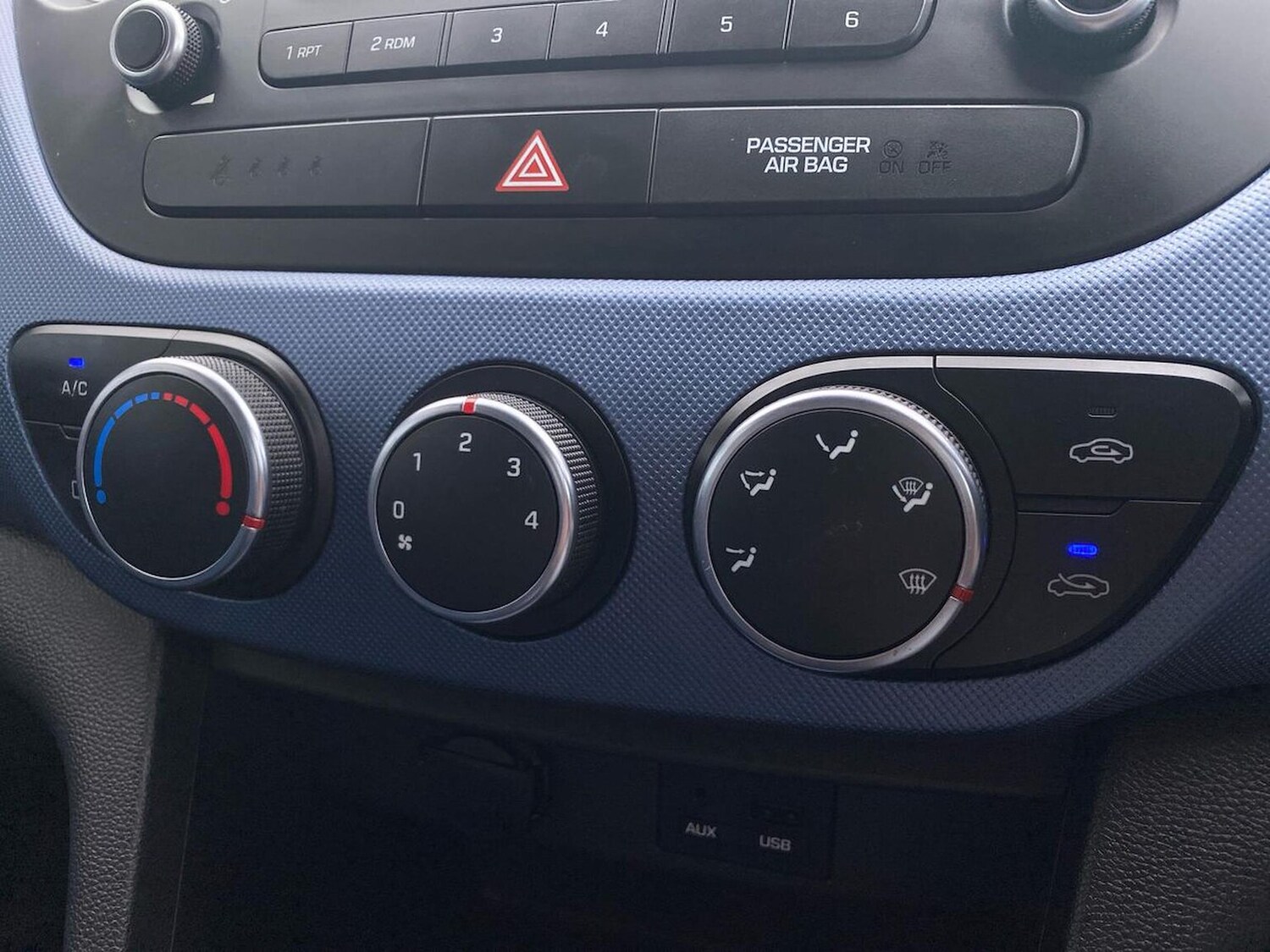 Used Hyundai i10 2016 for sale - 76437255: Photo 12