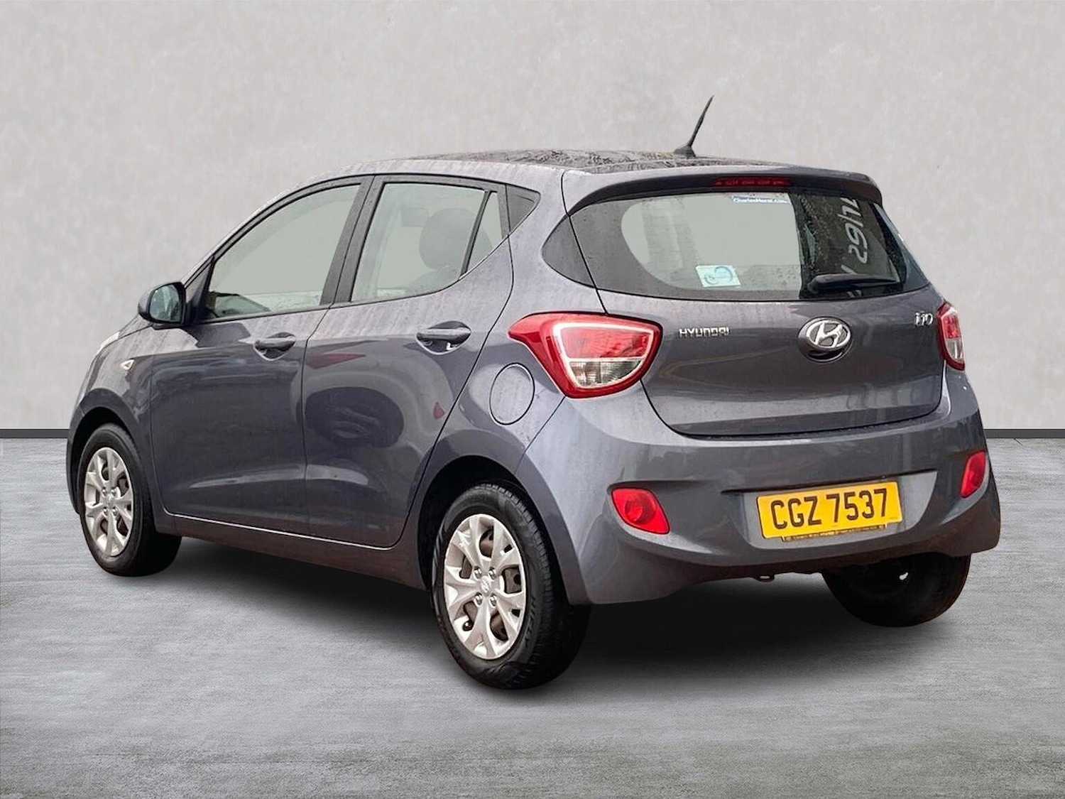 Used Hyundai i10 2016 for sale - 76437255: Photo 2