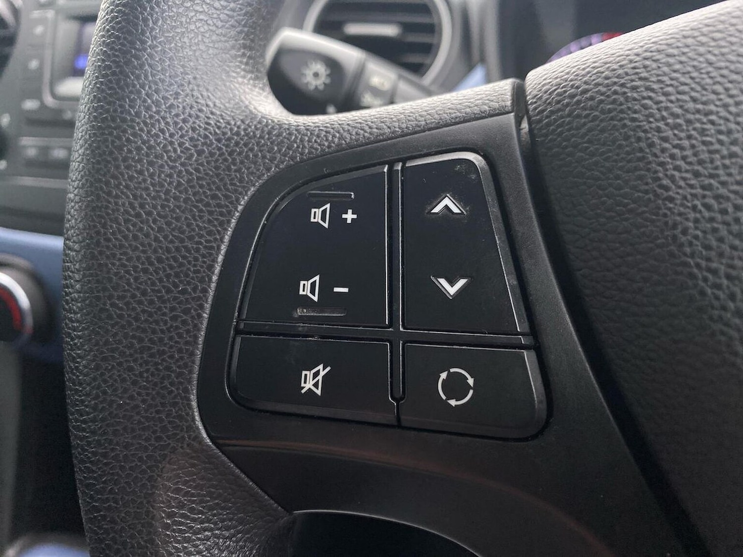 Used Hyundai i10 2016 for sale - 76437255: Photo 25