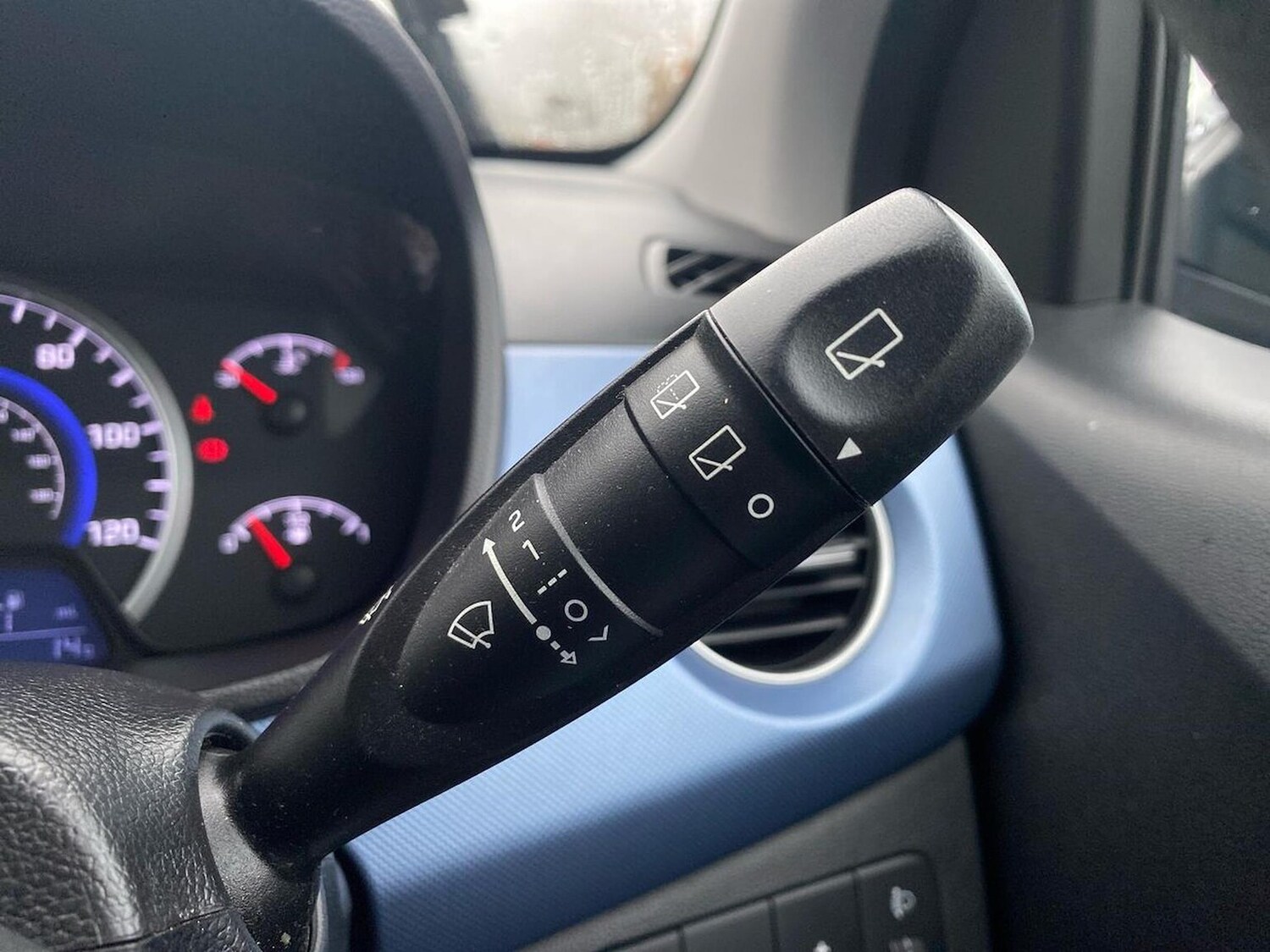 Used Hyundai i10 2016 for sale - 76437255: Photo 26