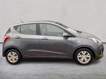Used Hyundai i10 2016 for sale - 76437255: Photo