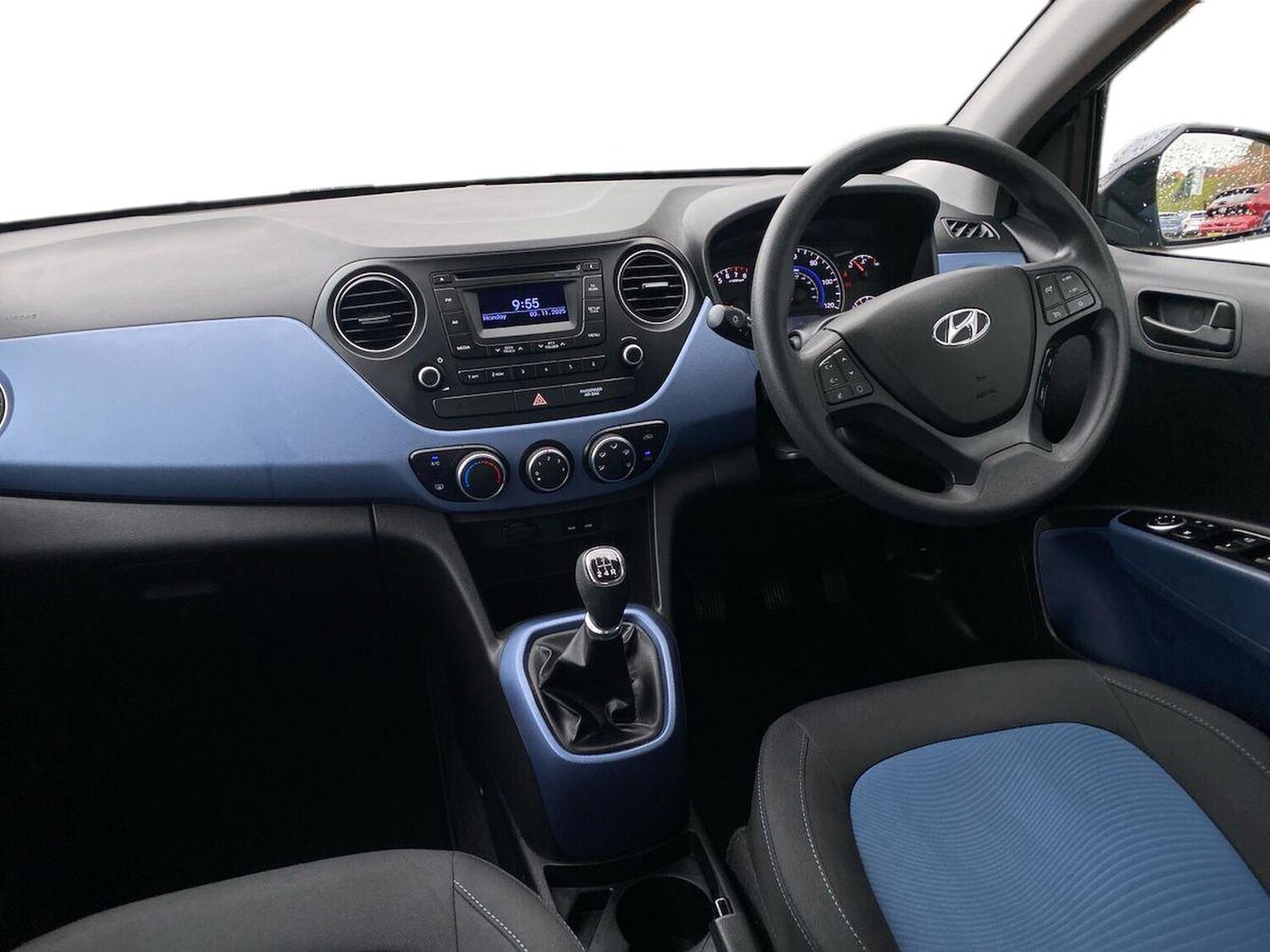 Used Hyundai i10 2016 for sale - 76437255: Photo 8
