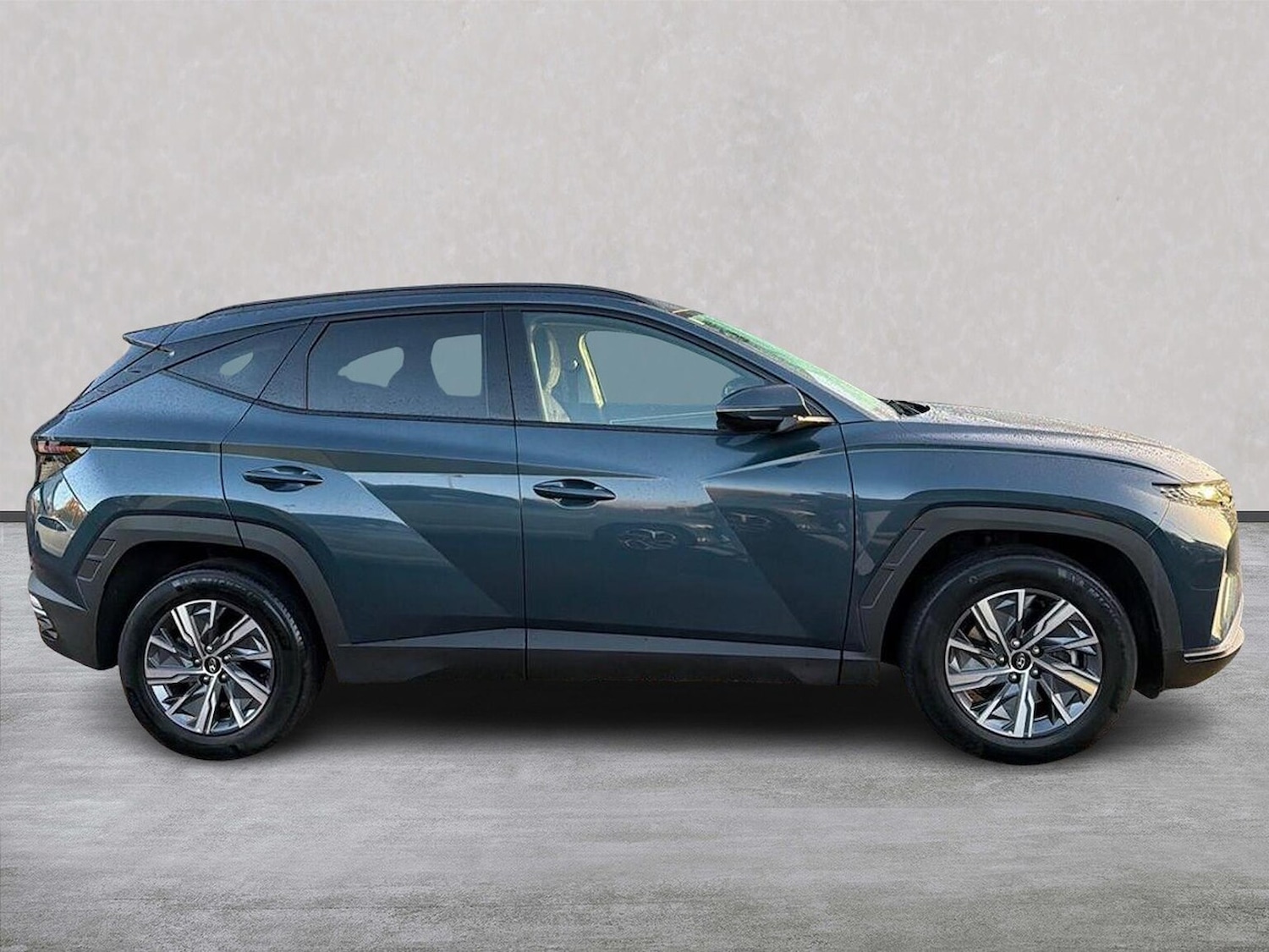 Used Hyundai TUCSON 2023 for sale - 77001882: Photo 3