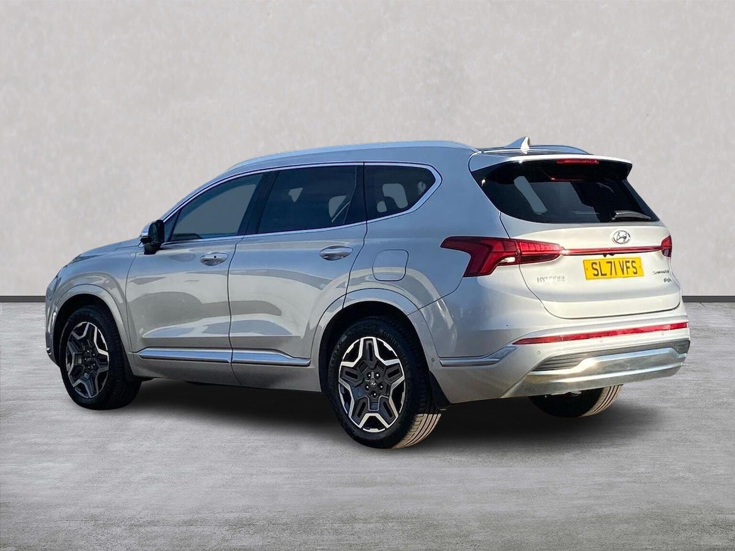 Used Hyundai Santa Fe 2021 for sale - 76352457: Photo 2