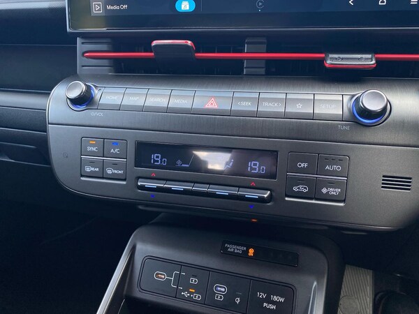 Used Hyundai KONA 2025 for sale - 76219177: Photo 12