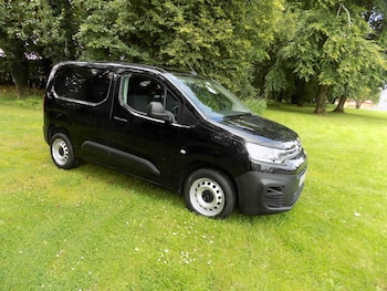 Used Citroen Berlingo 2023 for sale - 75392720: Photo