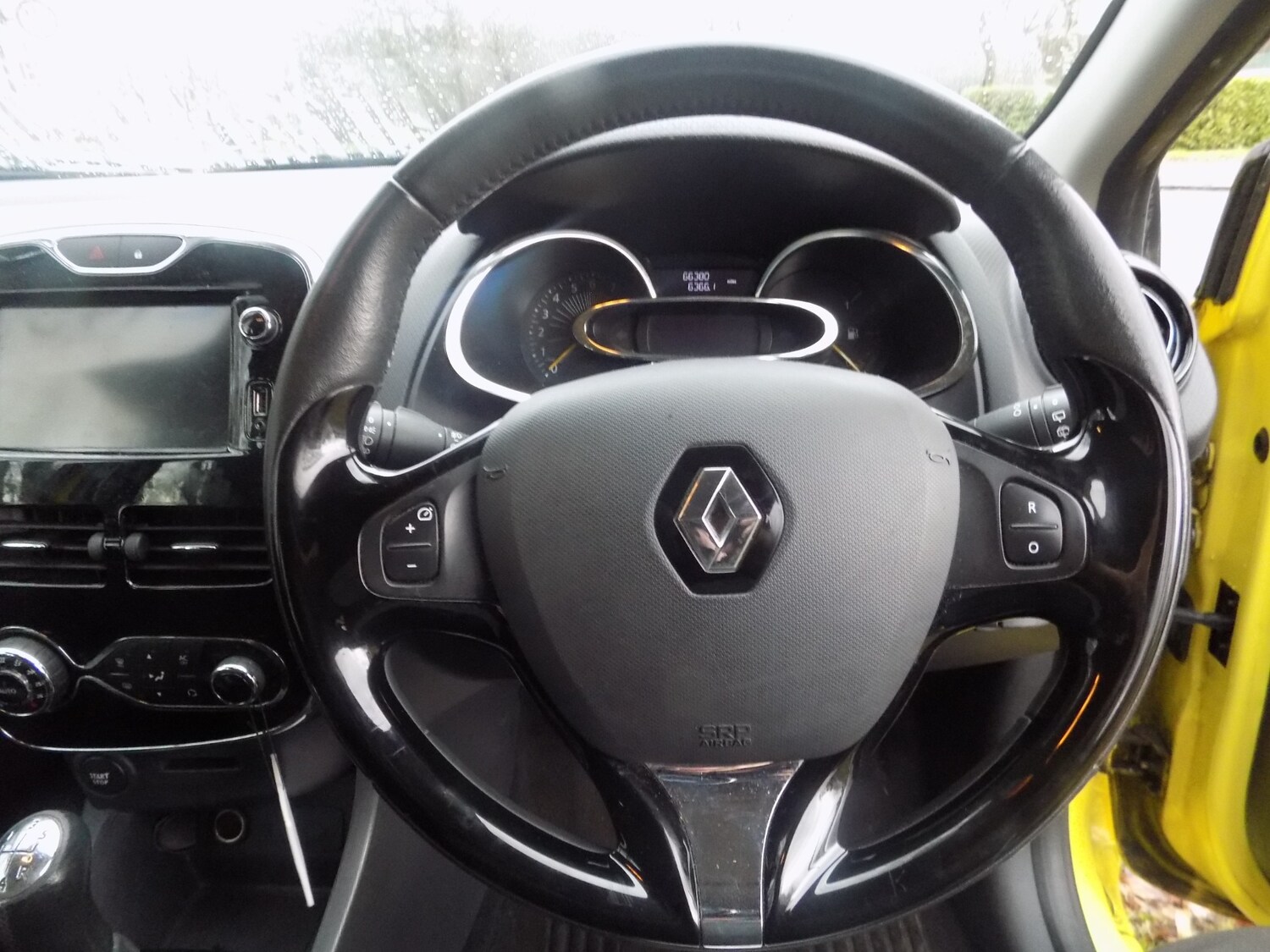 Used Renault Clio 2013 for sale - 77650330: Photo 17