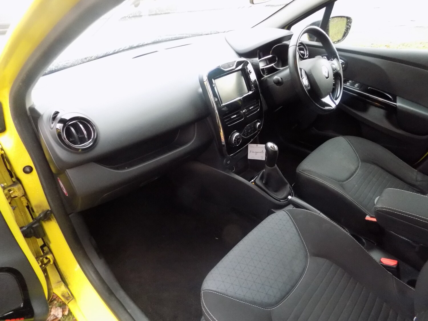 Used Renault Clio 2013 for sale - 77650330: Photo 21